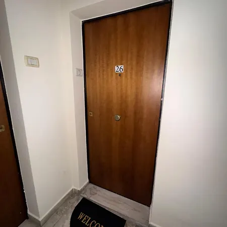 Cozy Selvia تيرانا