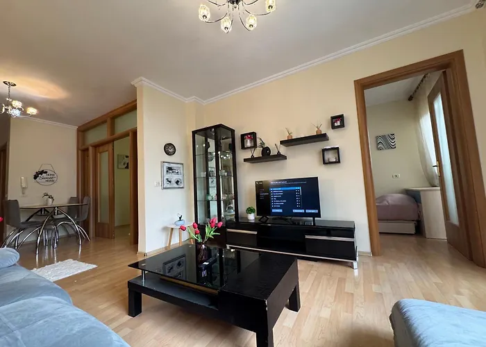 Cozy Selvia * ティラナ